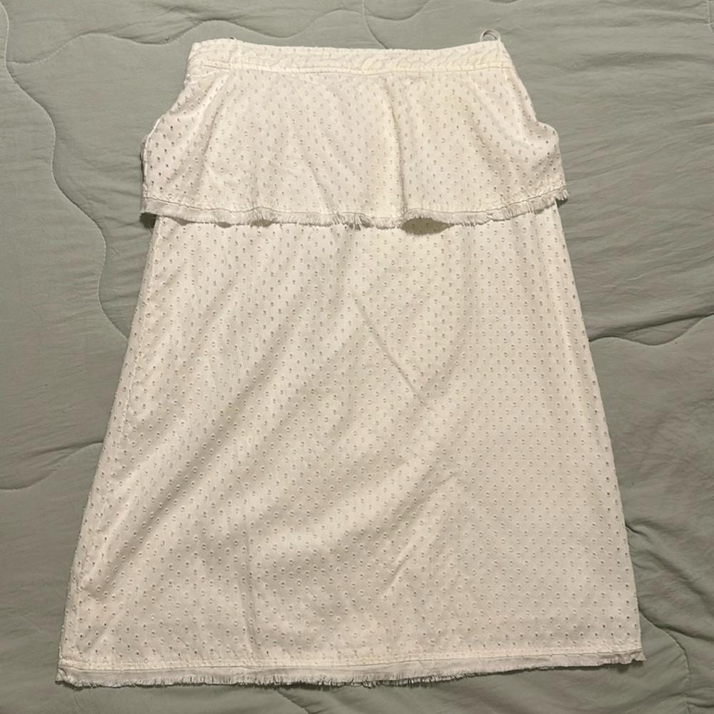 NWOT Cloth & Stone White eyelet strapless dress with fringe top and hem Small